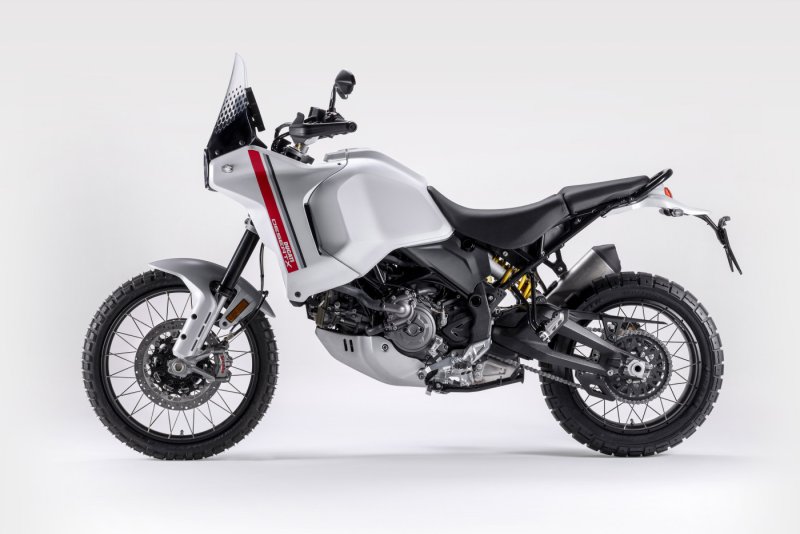 Ducati Desert x 2022