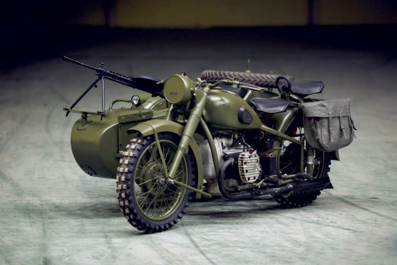 Советский военный мотоцикл м72
