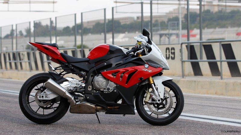 Мотоцикл БМВ s1000