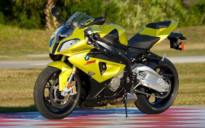 БМВ s1000rr 2020 черный
