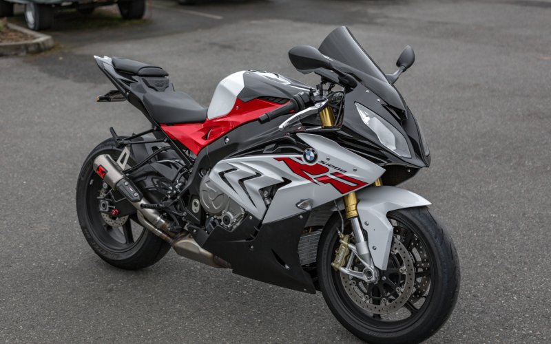 Спортбайк BMW s1000rr