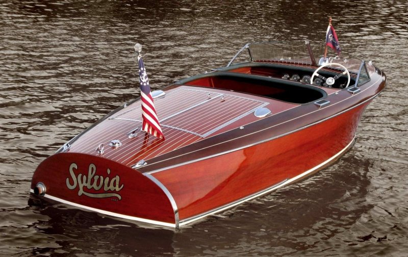 Яхты Chris Craft