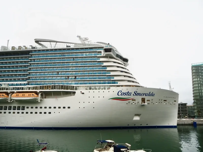 Costa Smeralda лайнер развлечения