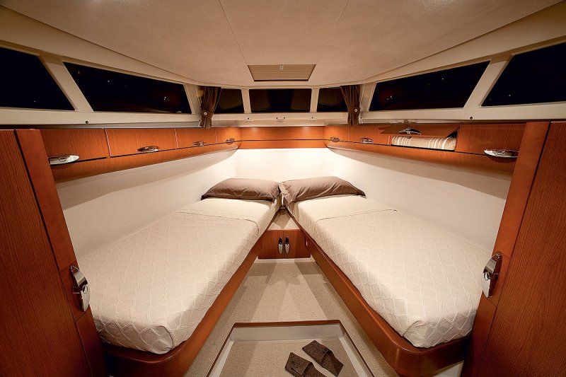 Greenline 33 Hybrid