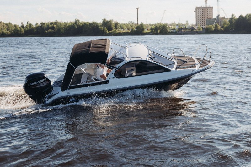 Катер Phoenix 530ht
