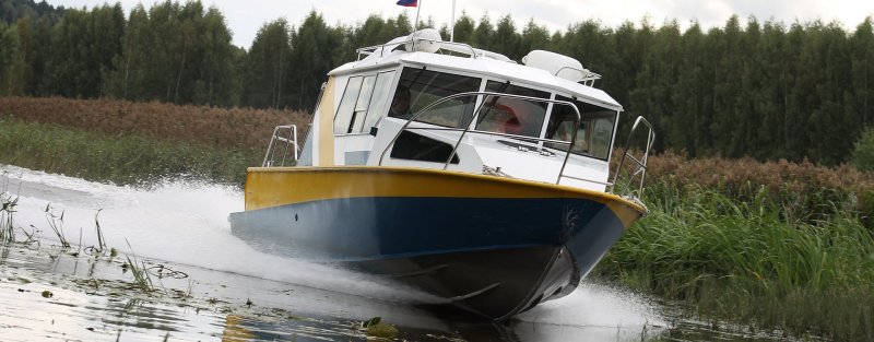 Водометный катер КС 700