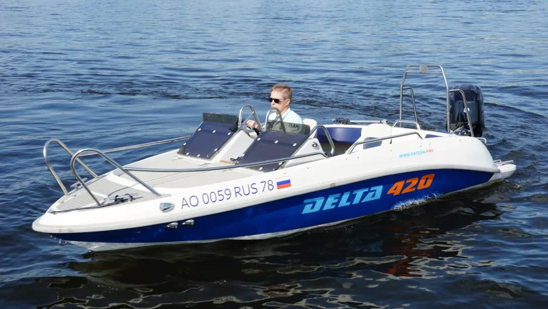 Лодка Delta 420