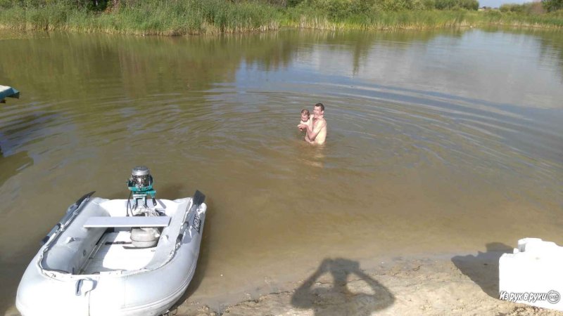 Лодка деревянная состаренная