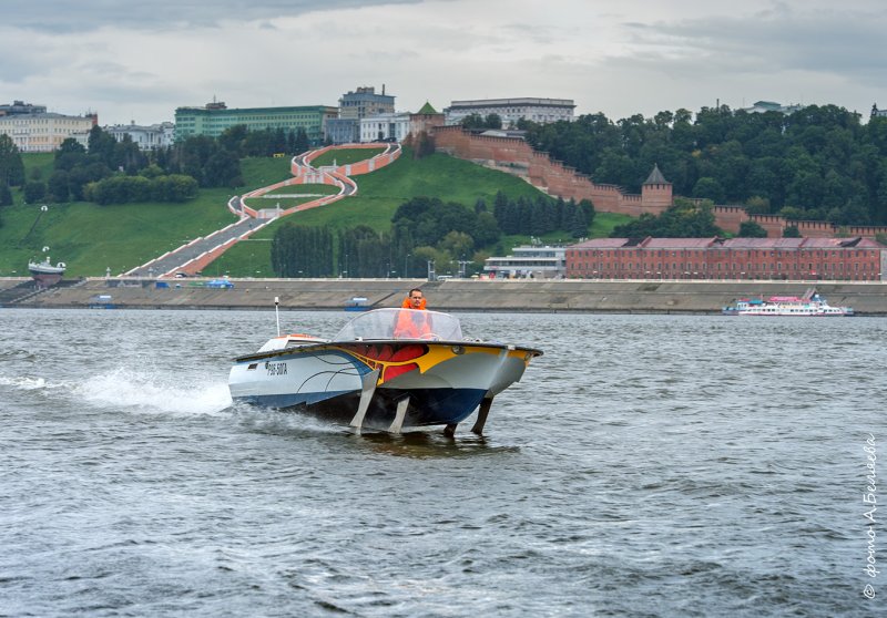 Лодка Волга