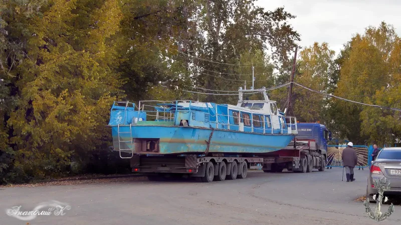Пассажирский катер КС 162