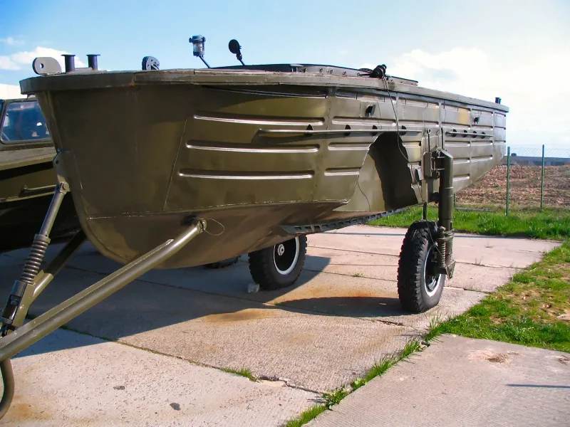 Катер БМК-130