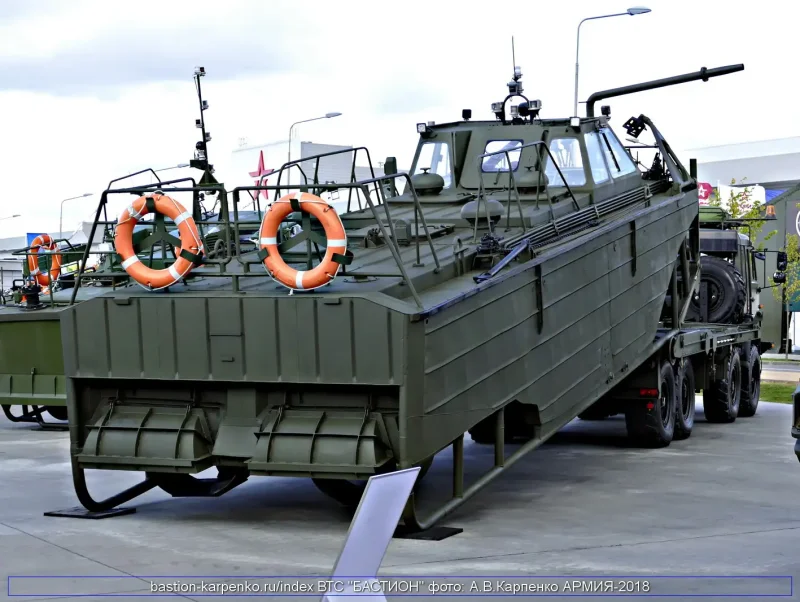 БМК-90 буксирно-моторный катер