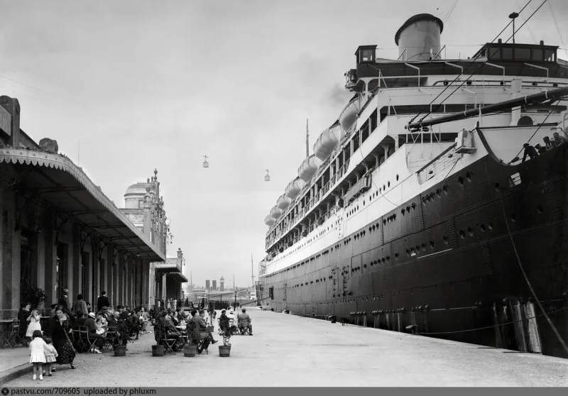 Трансатлантический лайнер 1950
