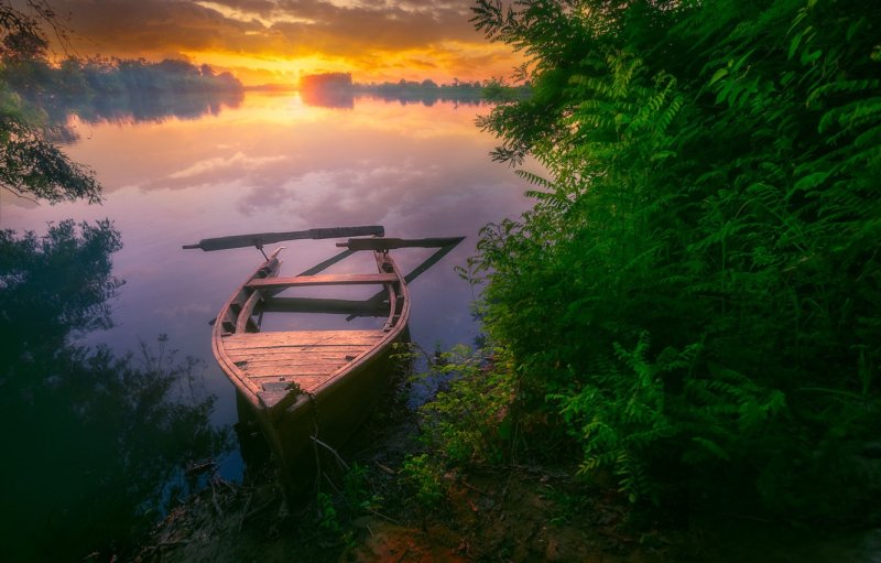 Лодка на воде