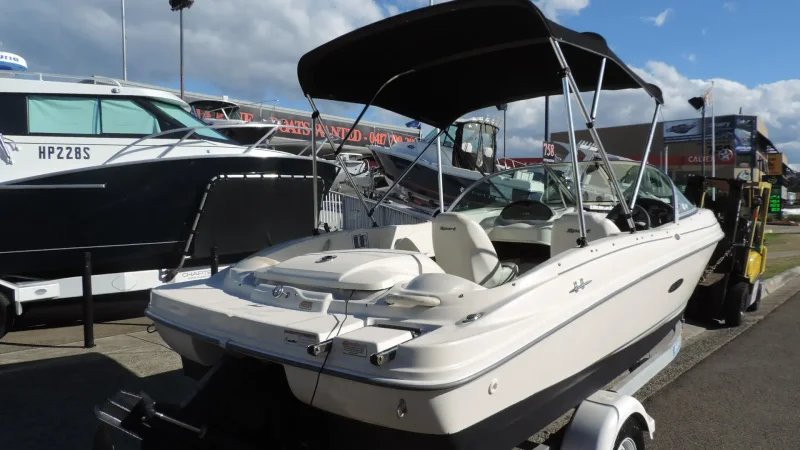 Катер Sea ray Sundancer