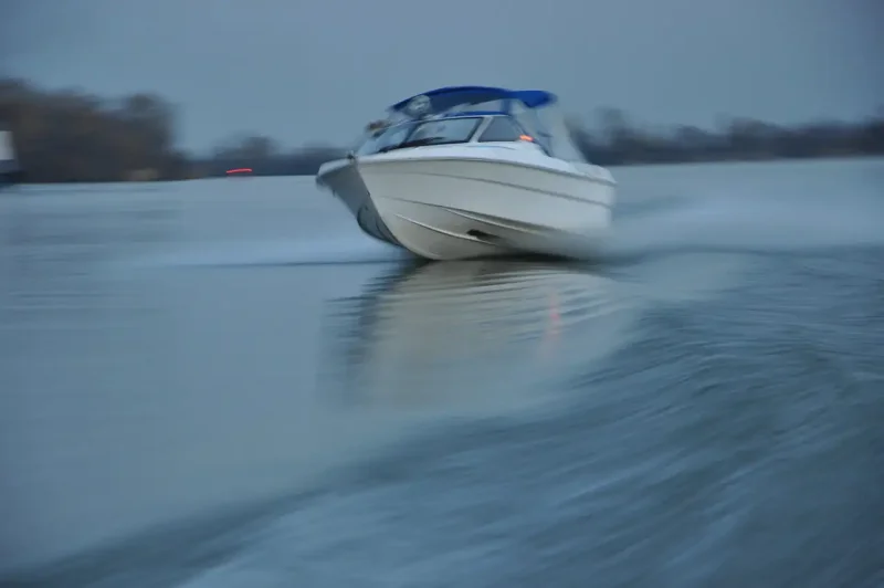 Водометный катер Бриз 580