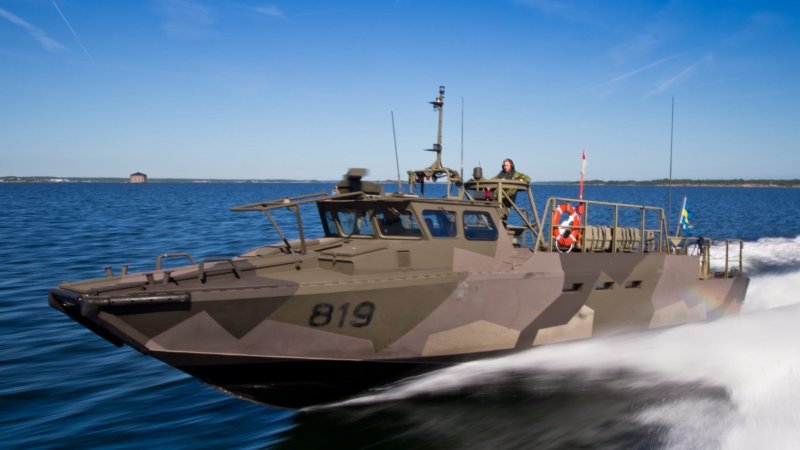 Combat Boat 90 (cb90)