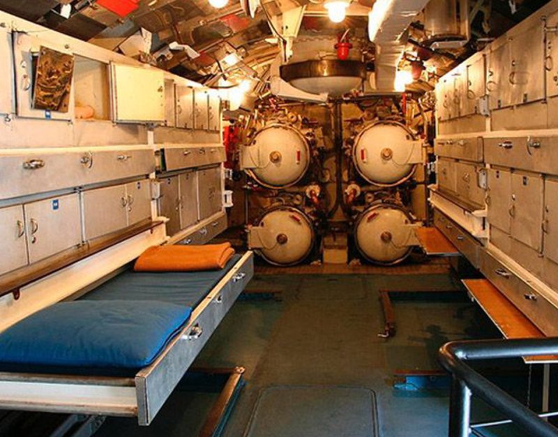 Внутри подводной лодки u-4712