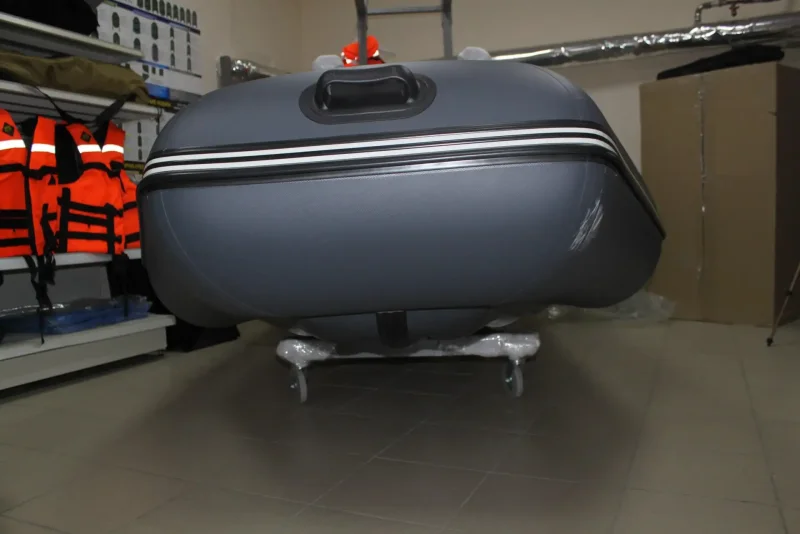Надувная лодка HUNTERBOAT Хантер 390 a