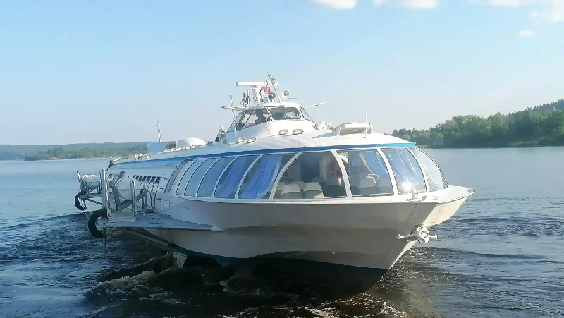 Лодка Москва 2