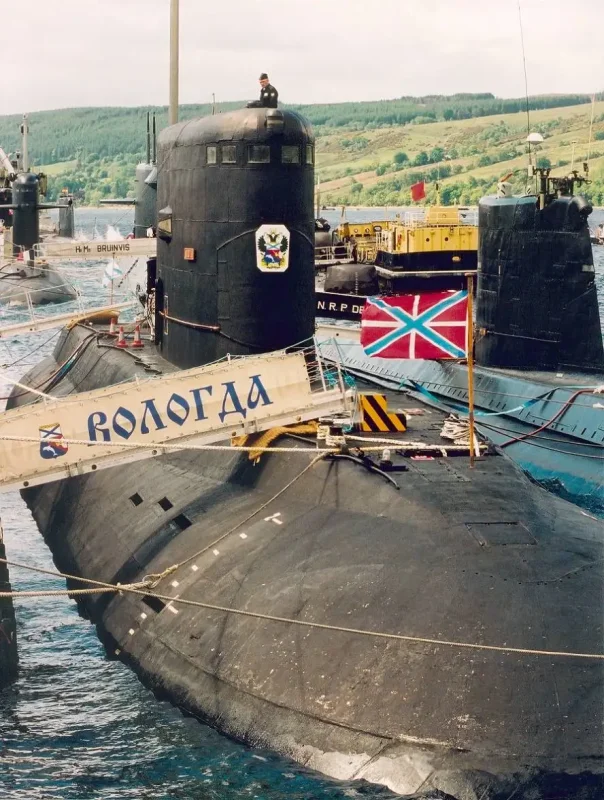 Дизель-электрическая подводная лодка проекта 877 палтус