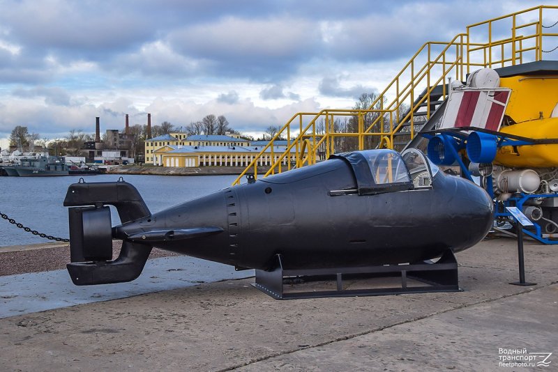Лодка Пиранья 320 q5 SL