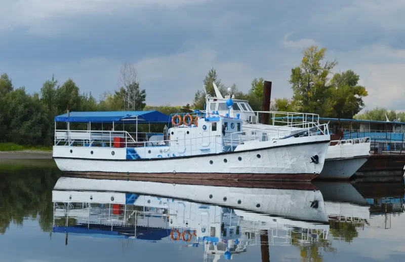 Катер Ярославец р376