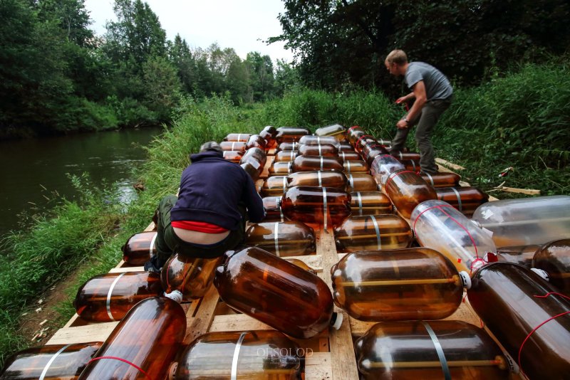 Лодка из ПЭТ бутылок