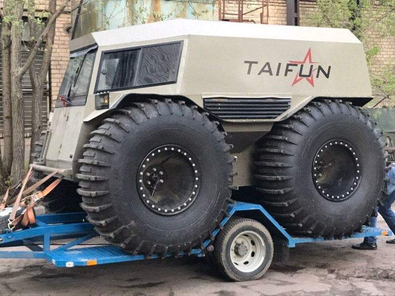 Вездеход Тайфун внутри