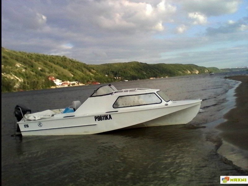 Катер Амур 550