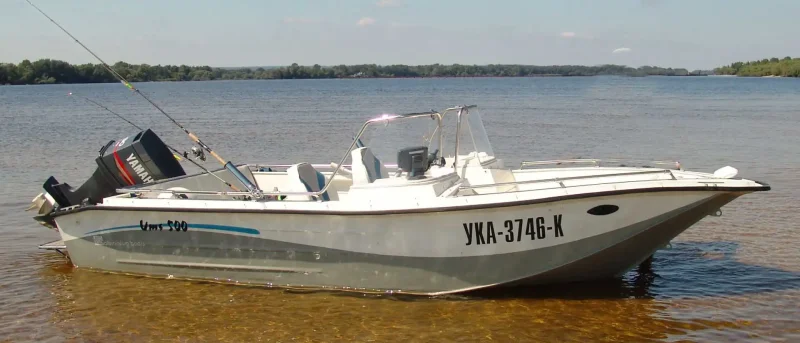 Катер ums-600 Крузер