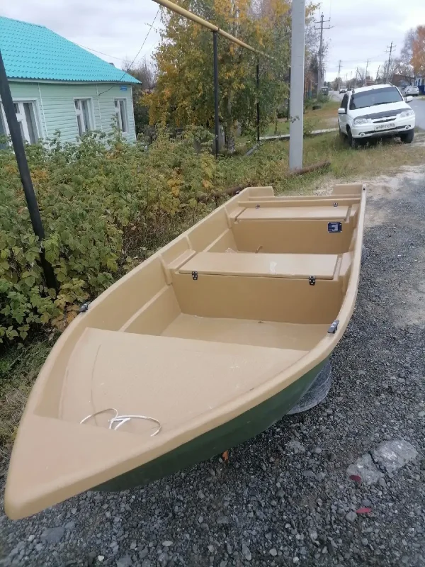 Пластиковая лодка ЛР 560