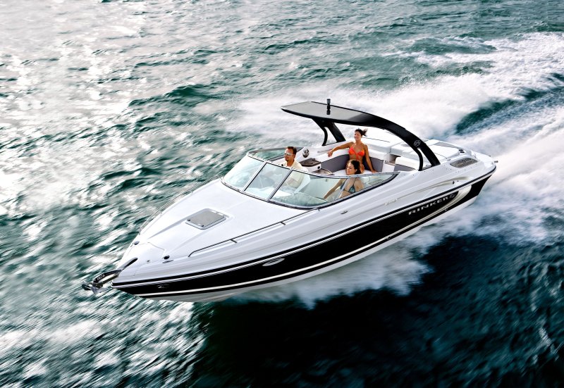 Катер Rinker