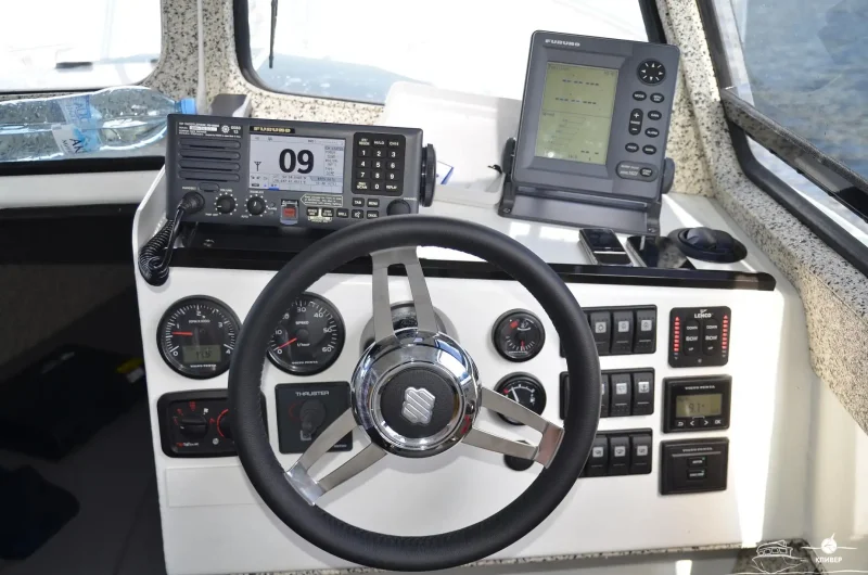 Яхта Lexus Sport Yacht