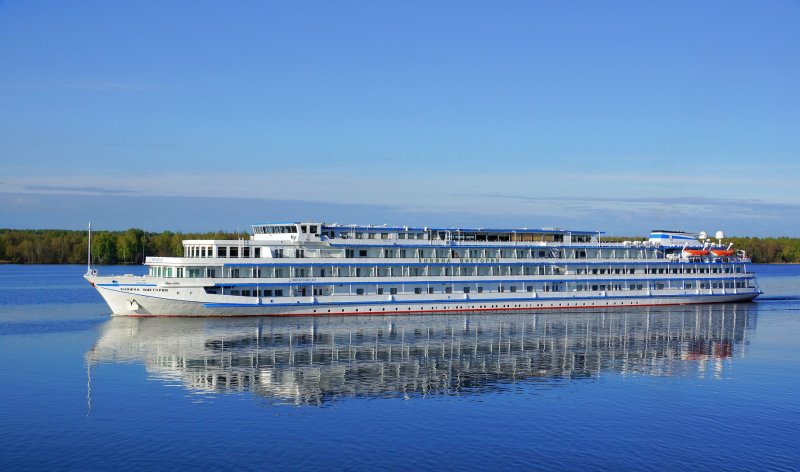 Теплоход картинка
