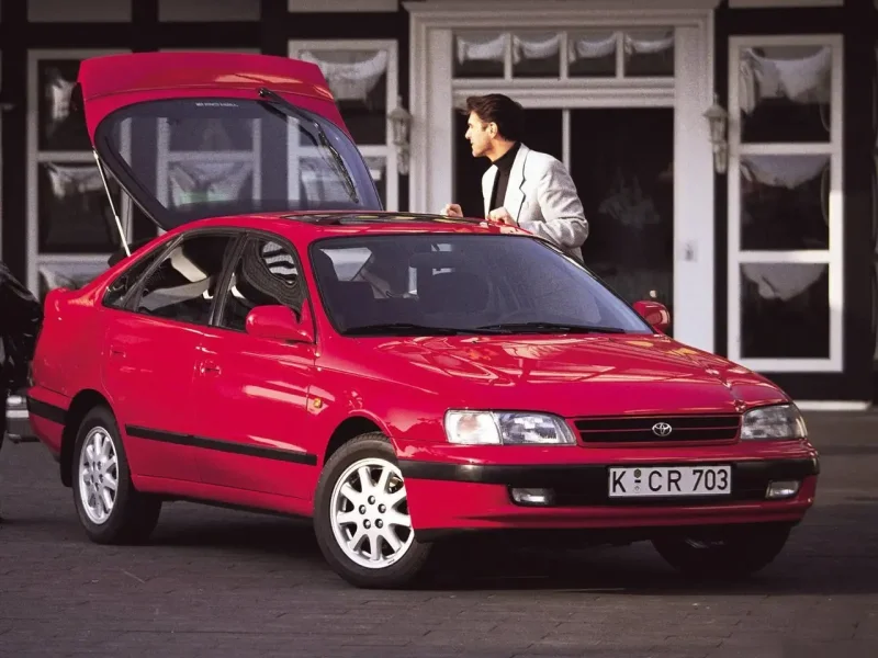 Toyota Carina e