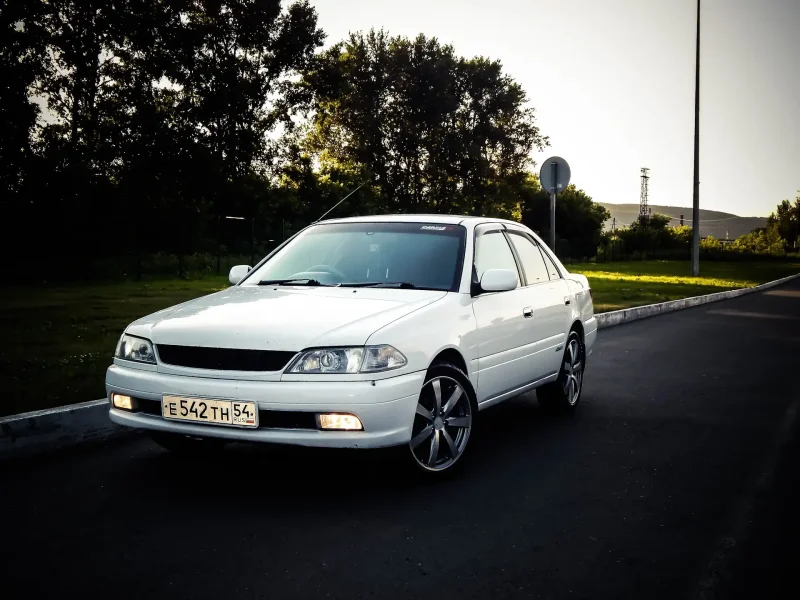 Тойота Carina 2l