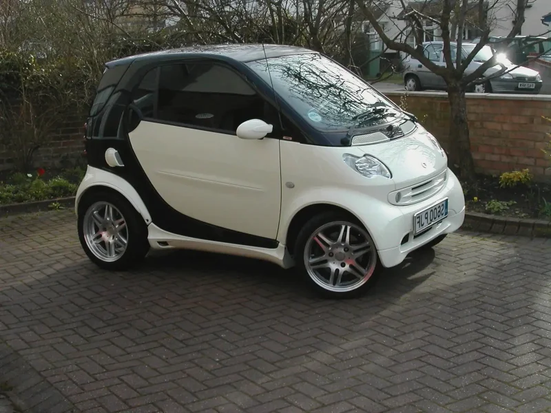 Mercedes Smart car