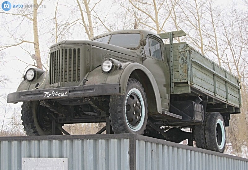 УРАЛАЗ 355