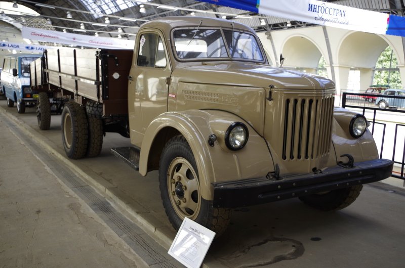 Урал-ЗИС 355