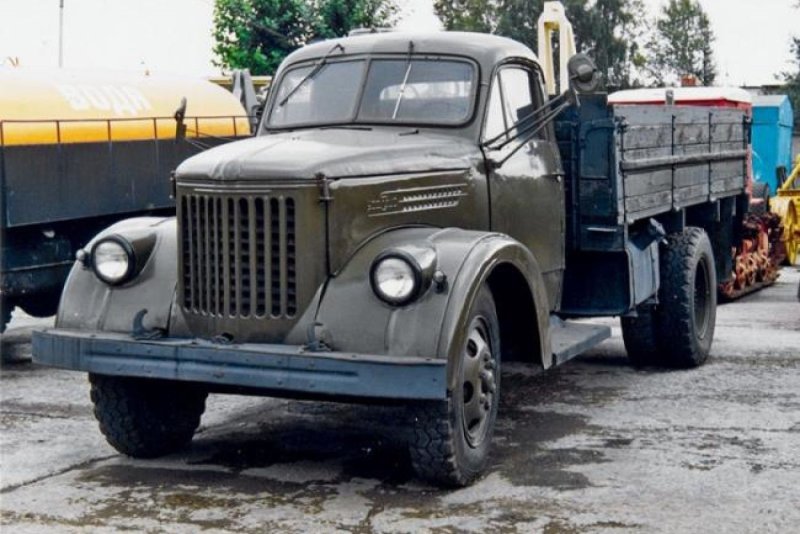 Урал 355