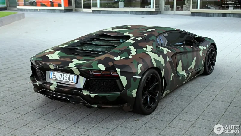Lamborghini Aventador камуфляж