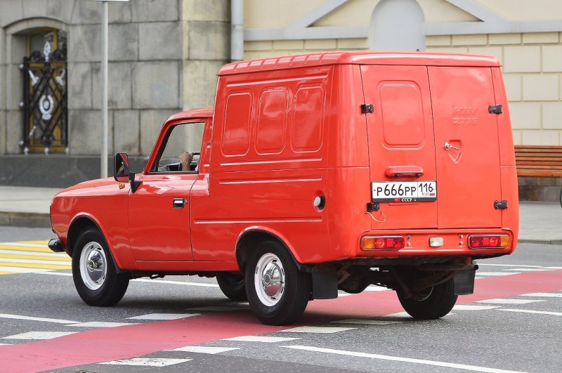 ИЖ 2715
