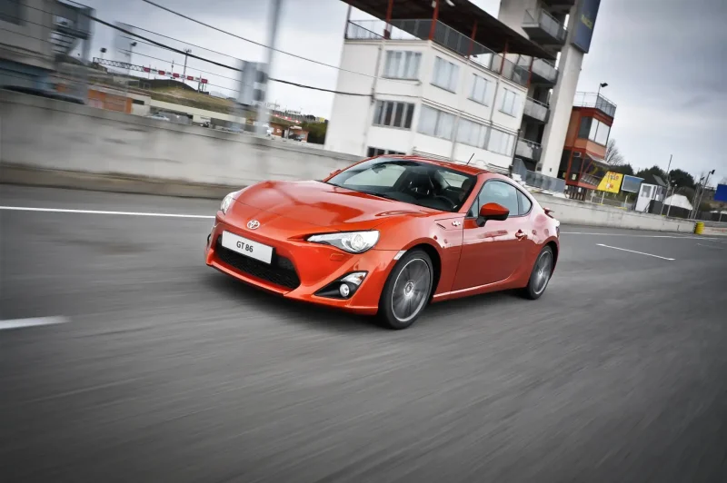 Тойота спорткар gt 86