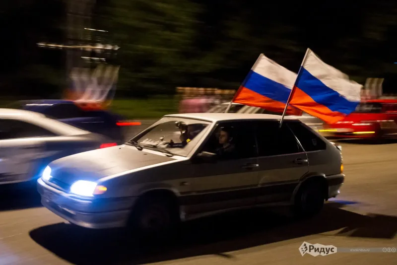 BMW f30 m полосы
