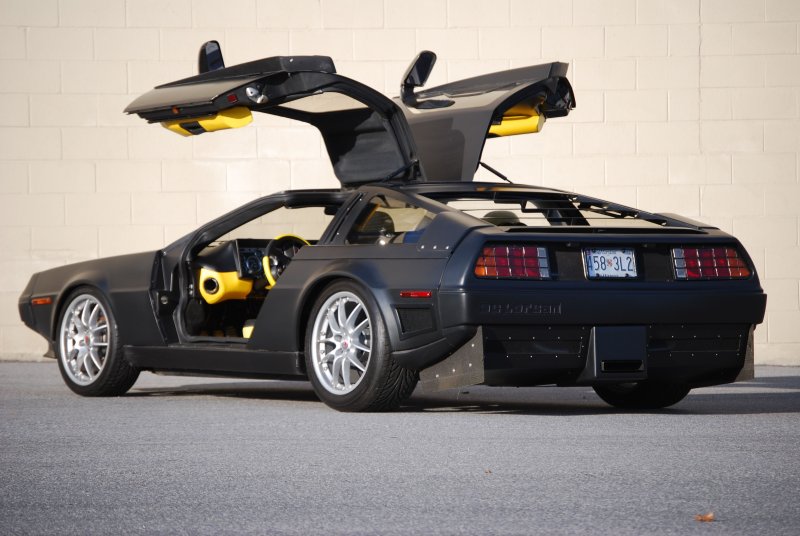 GMC DELOREAN