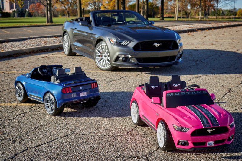 Power Wheels Fisher Price Ford Mustang