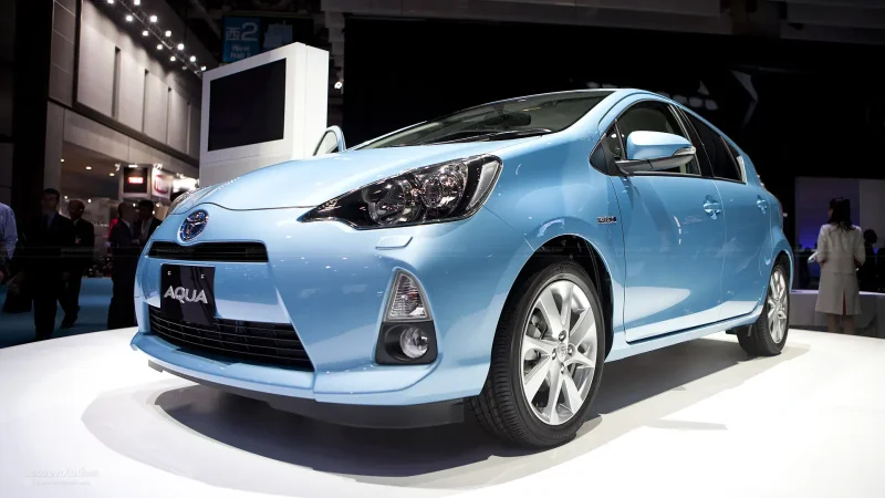 Toyota Aqua Hybrid 2010