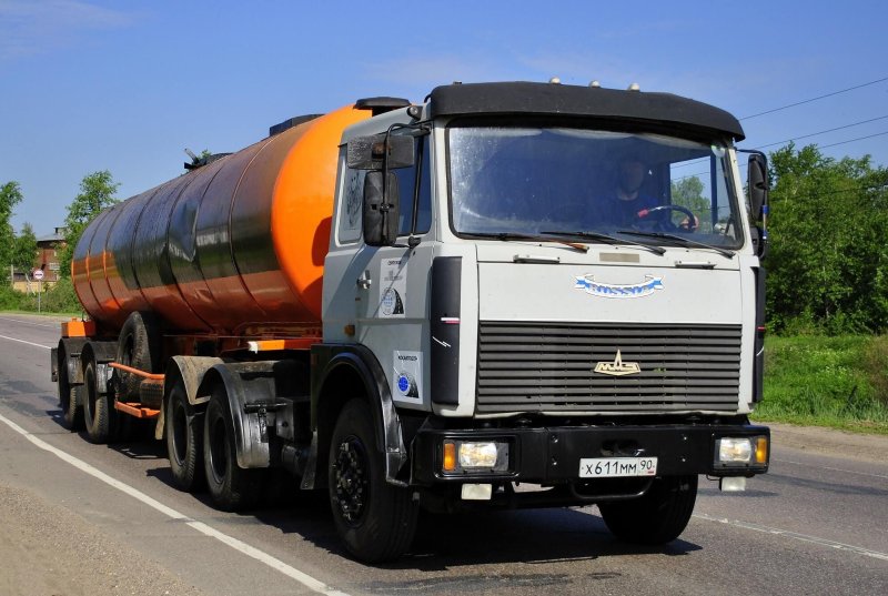 МАЗ 6422 бензовоз