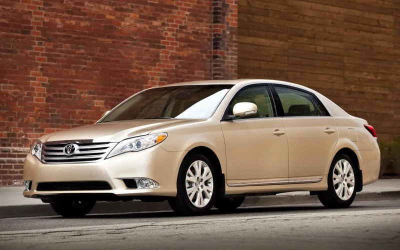 Toyota Avalon 2010